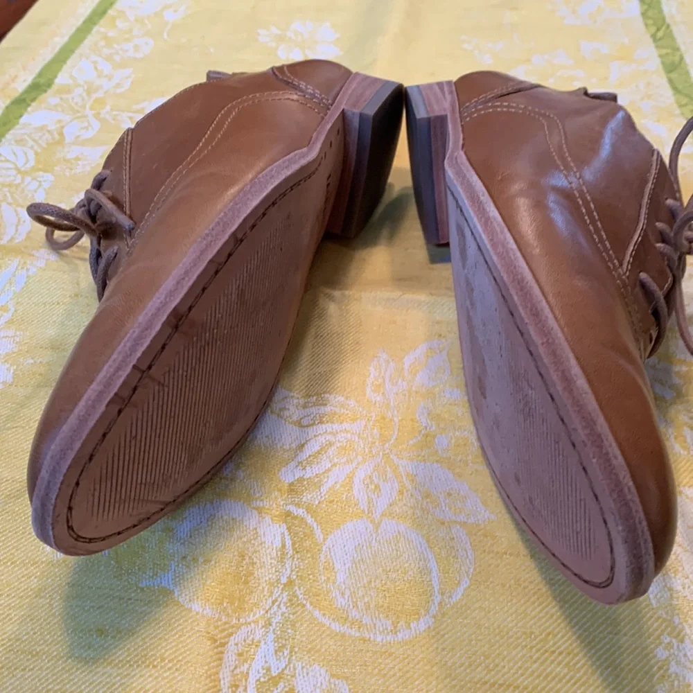 Frye Leather Oxfords woman size 9B-update - Picture 6 of 10